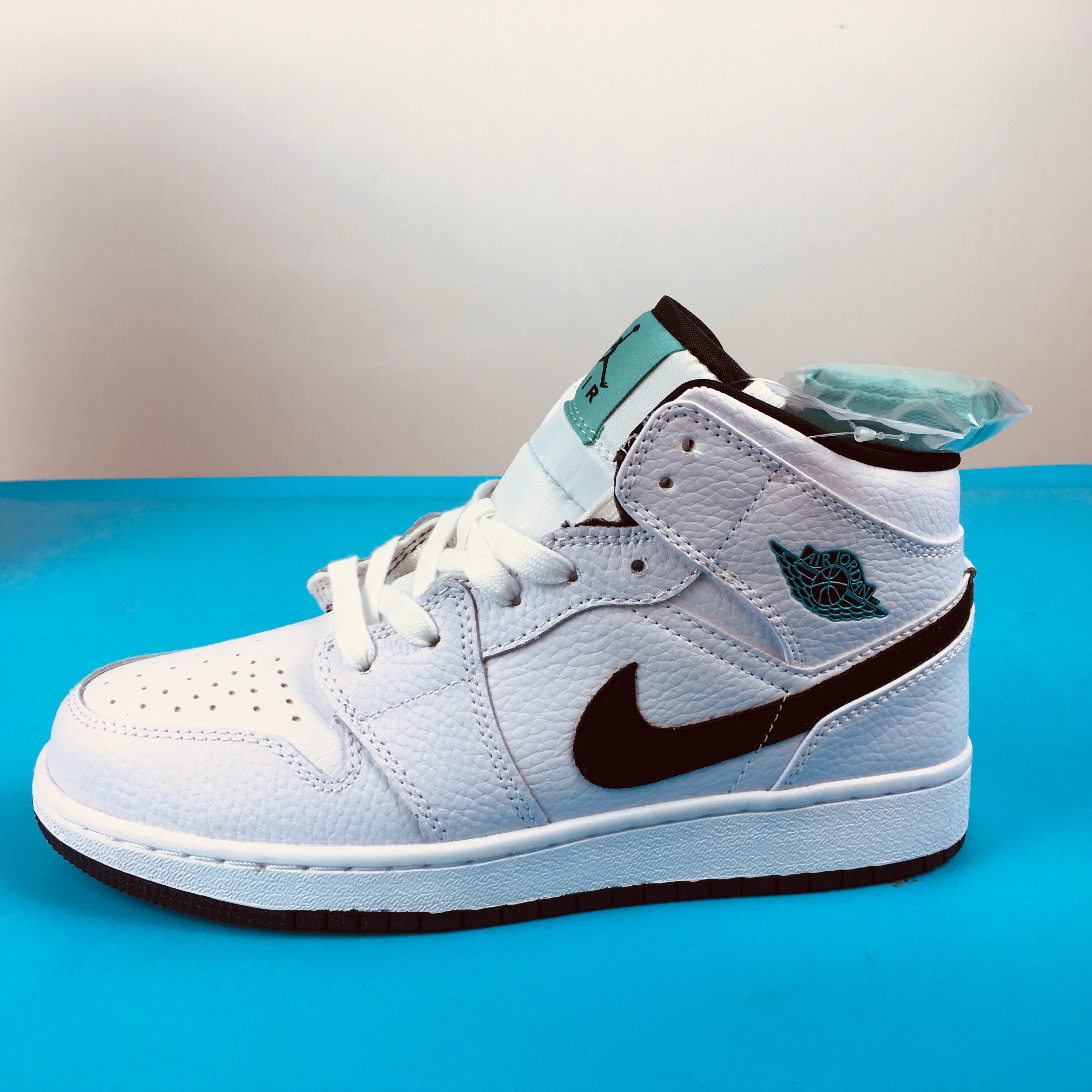 Air Jordan 1 Mid GS Peacock White Shoes